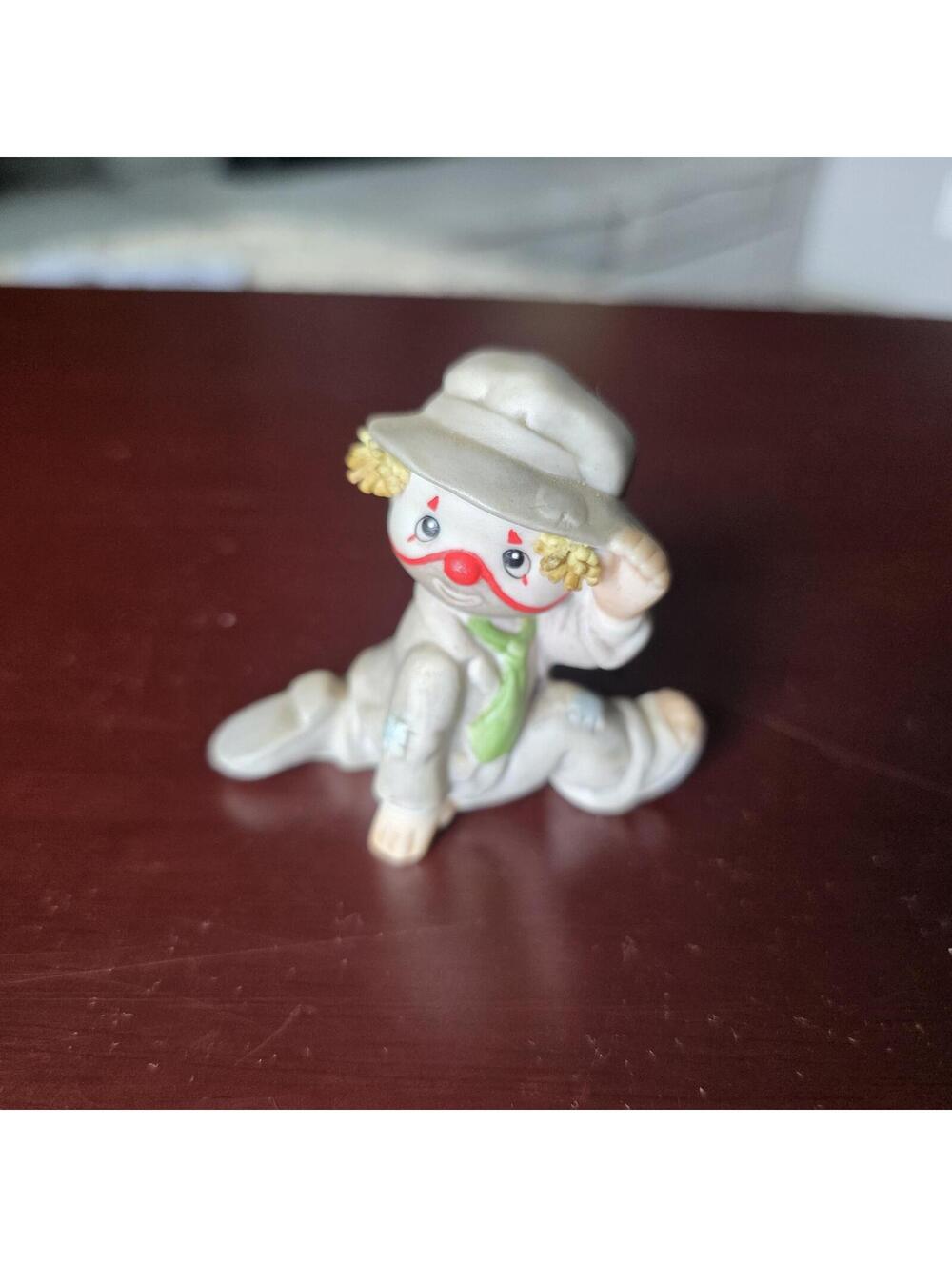 Kitschcore Sad Clown Vintage 1989 Whimsycore Nostalgic Circus Decor